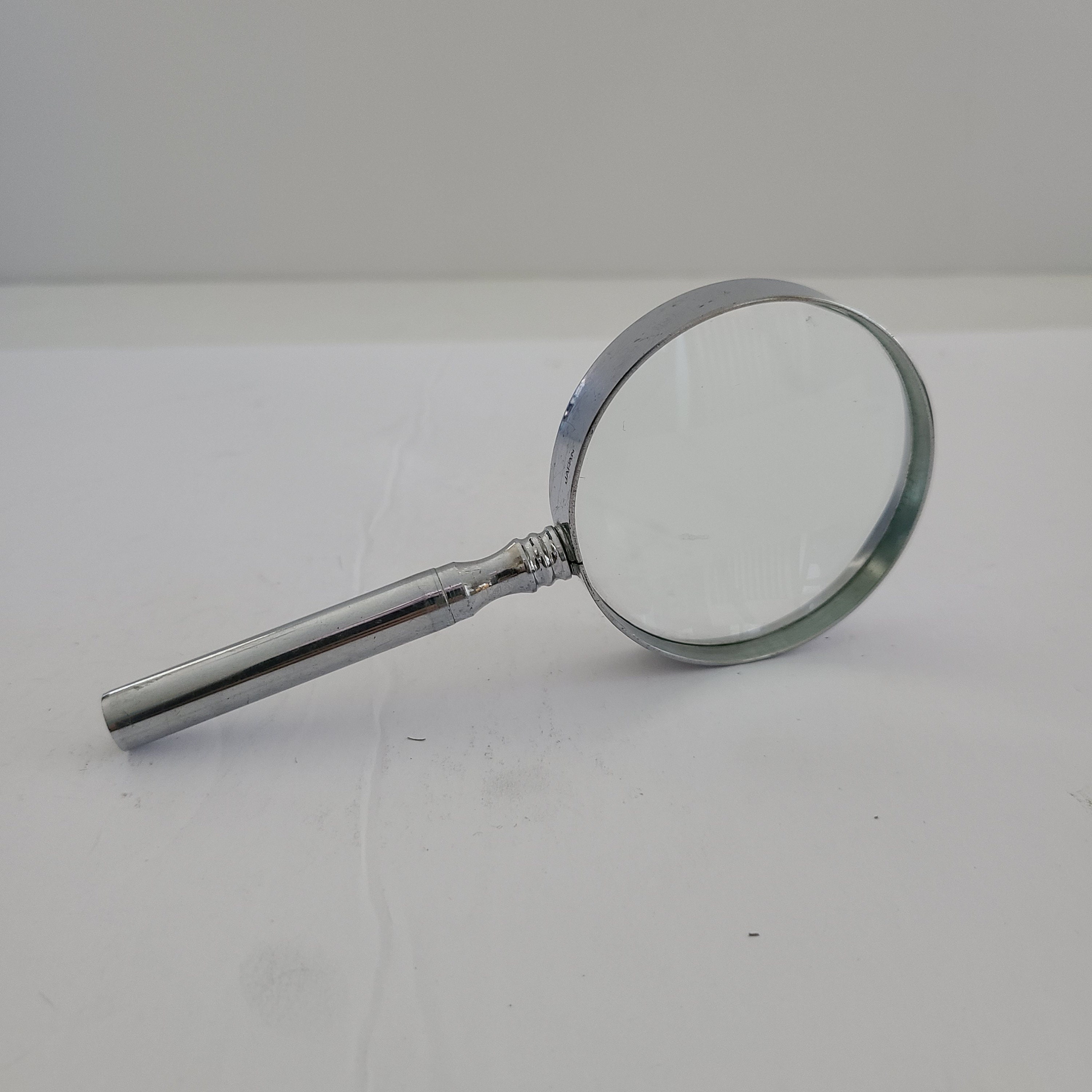 Vintage 1980's Pocket Magnifying Glass, Black Plastic Covered Case W/ 1 7/8  Diameter, Unmarked 5x Magnification 