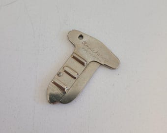 Vintage pipe tool, Made by Roger Spring pipe reamer, bowl cleaner steel in good shape. Measures 2 1/2"