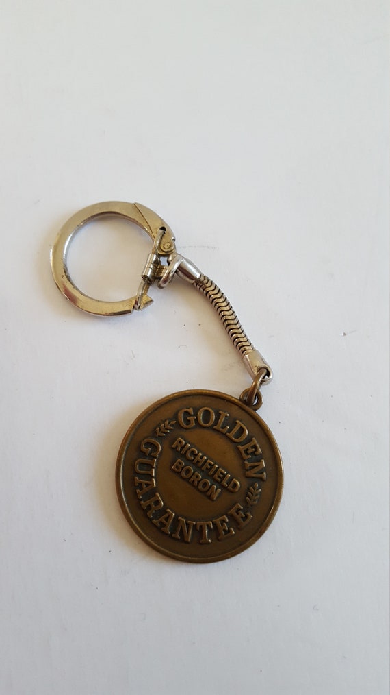 Vintage 1960's lost and found keychain Richfield O