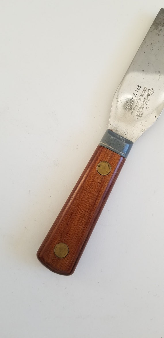 Vintage Quality Made Putty Knife, Red Devil P17-1 1/4 Hardwood Handles,  1960's Union, NJ 