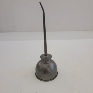 Vintage 1950&#39;s to 1960&#39;s small machinery or sewing machine thumb oiler, oil can with long angle spout. Cleaned