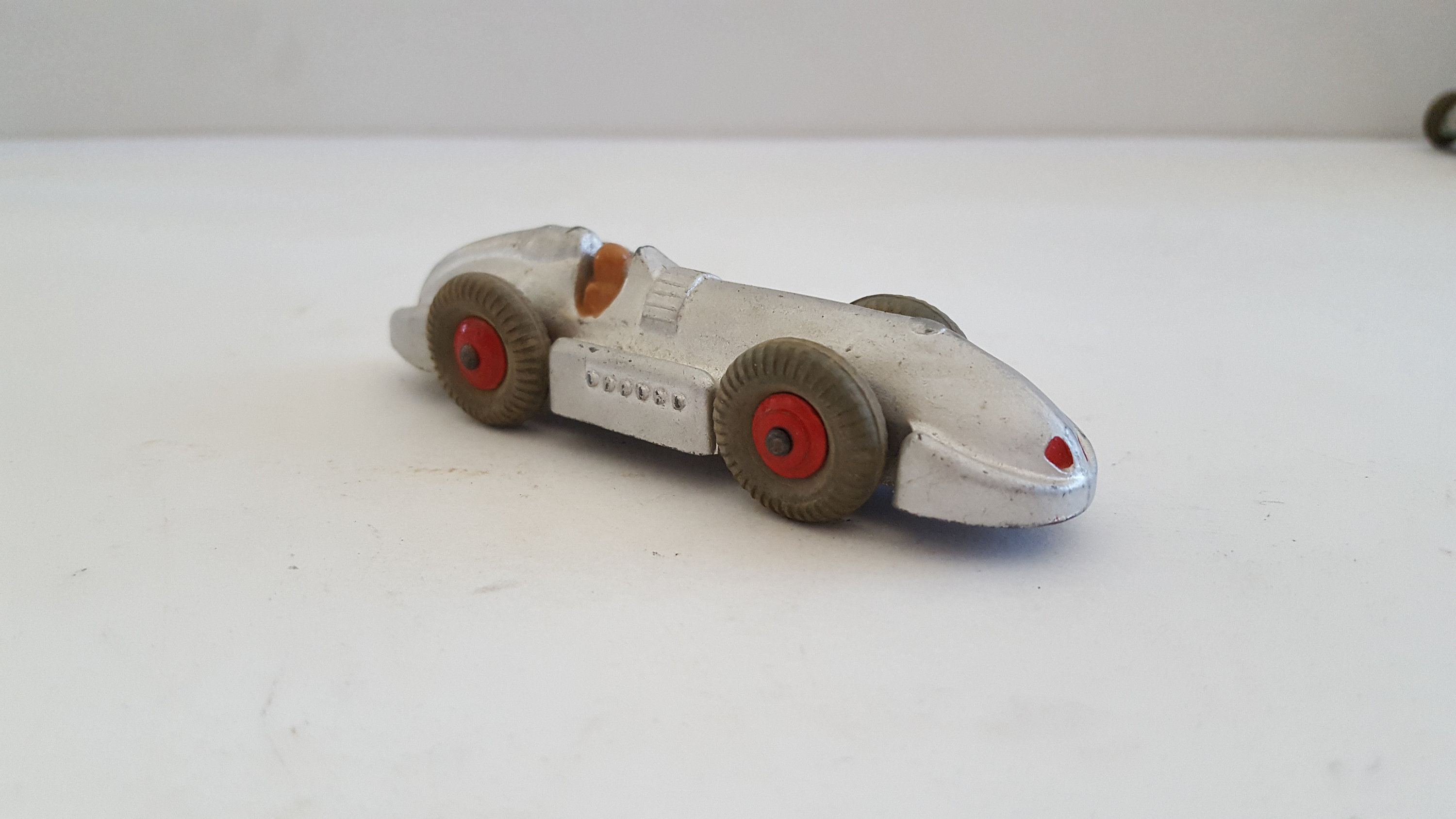 Dinky Toys GB N°23E – Speed Of The Wind – Miniature 1/43 (état D'usage)