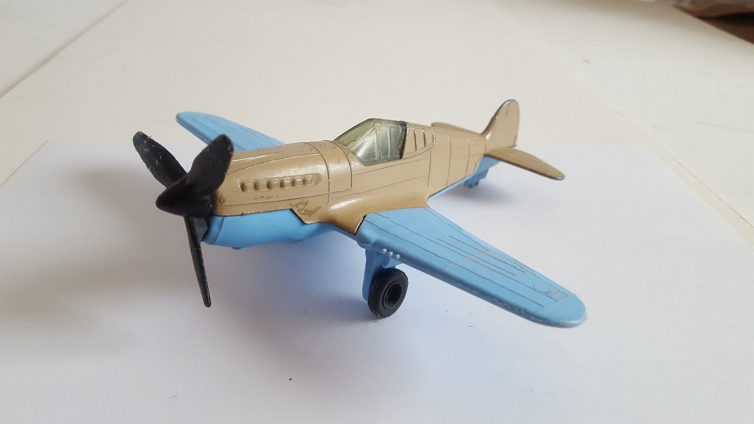 置物 40s vintage plane Europe Vintage Circa 1960's Tootsietoy P-40 Flying Tiger Toy Warplane