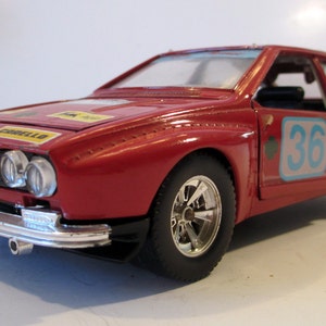 Vintage Bburago Models Alfetta Corsa, Alfa Romeo Road Rally model car, 1/24th scale, Rally race car