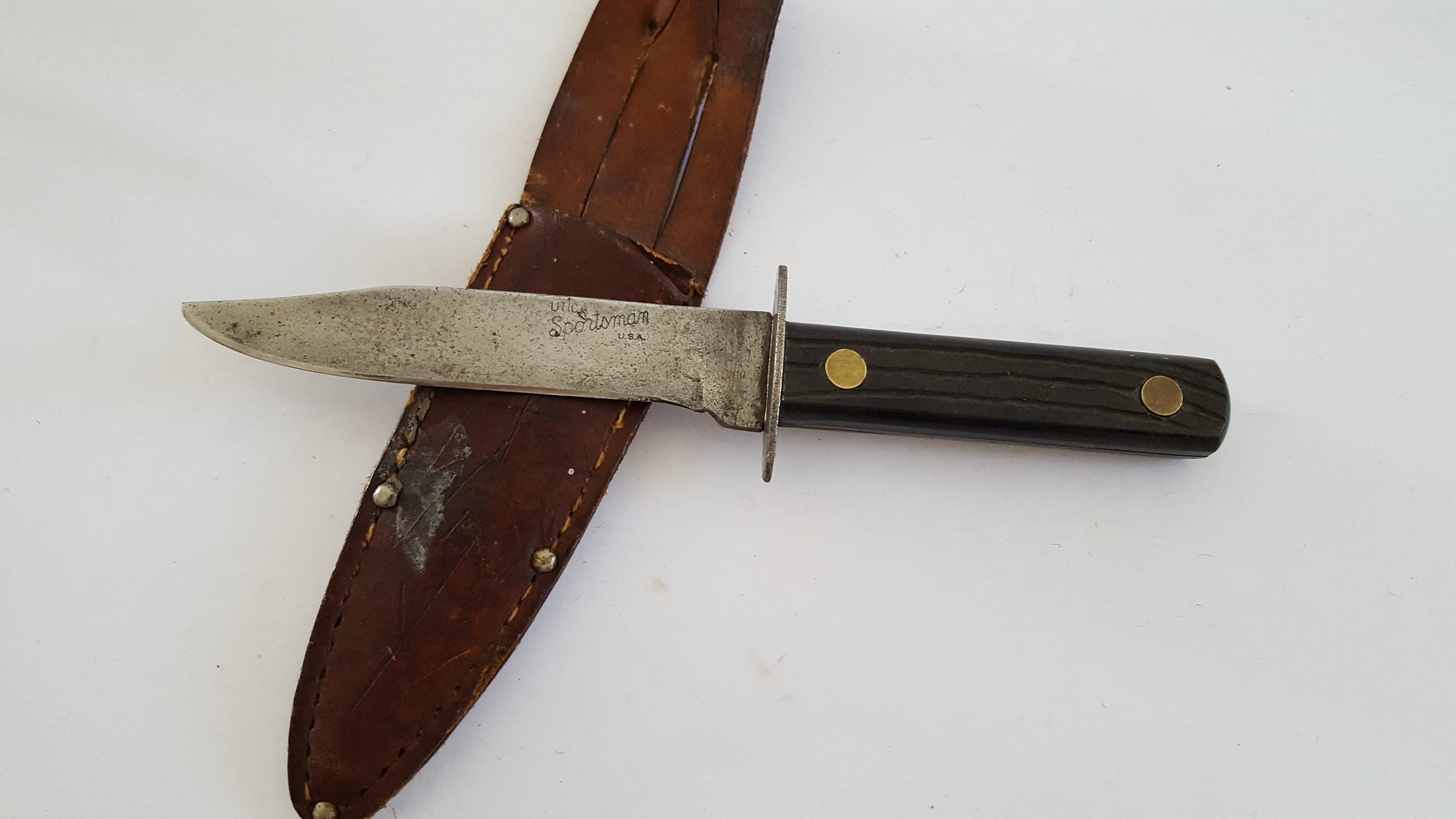 Vintage Utica Outdoorsman Hunting Knife & Sheath In Box - Antique Mystique