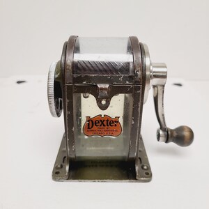 Antique 1930's Dexter No.3 Automatic Pencil Sharpener Division, Chicago 6 sizes of pencils.