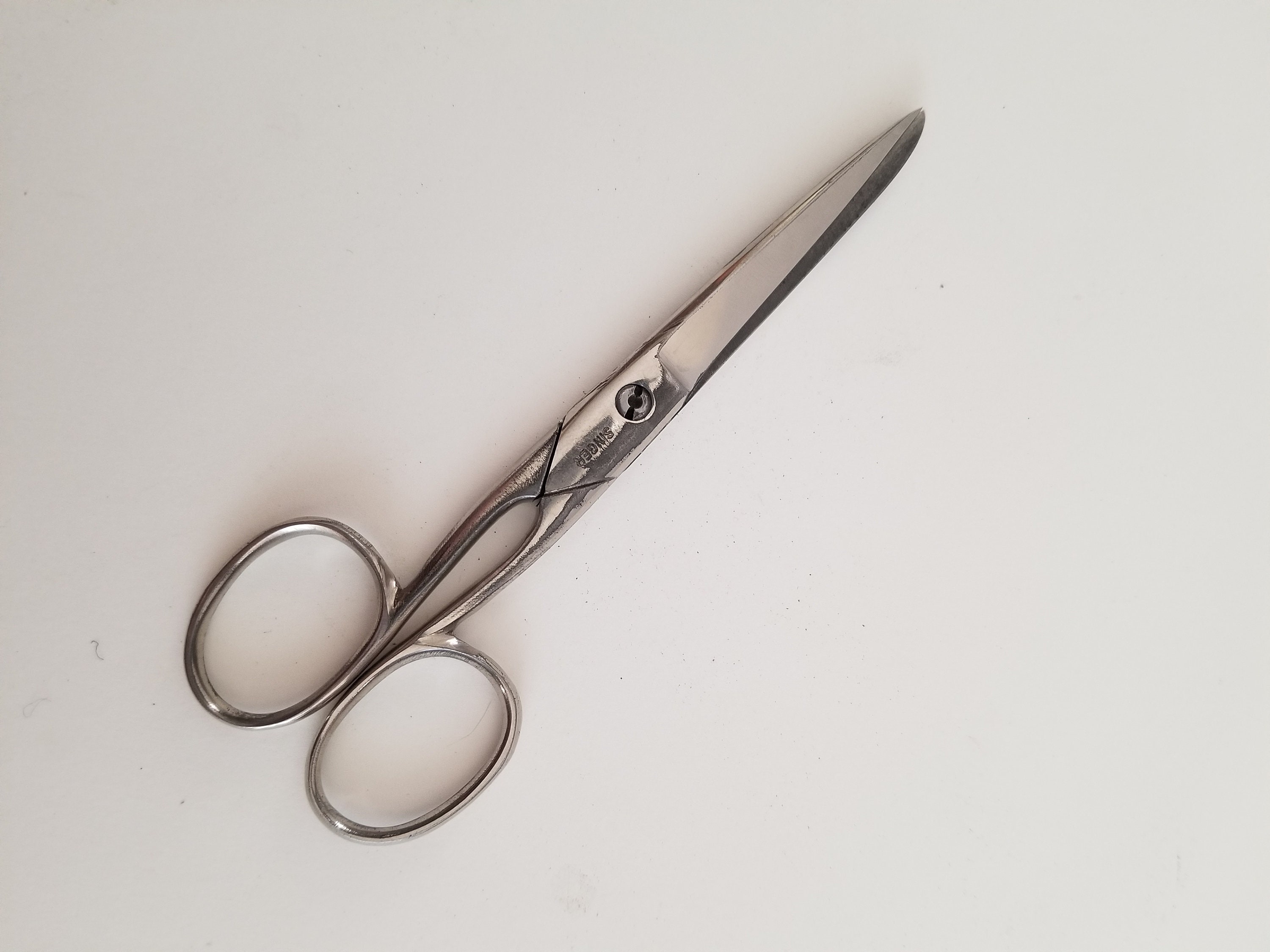 Ultimate Curved Scissors 5.25 Great for Punch Needle Rug Hooking, Machine Embroidery  Scissors 