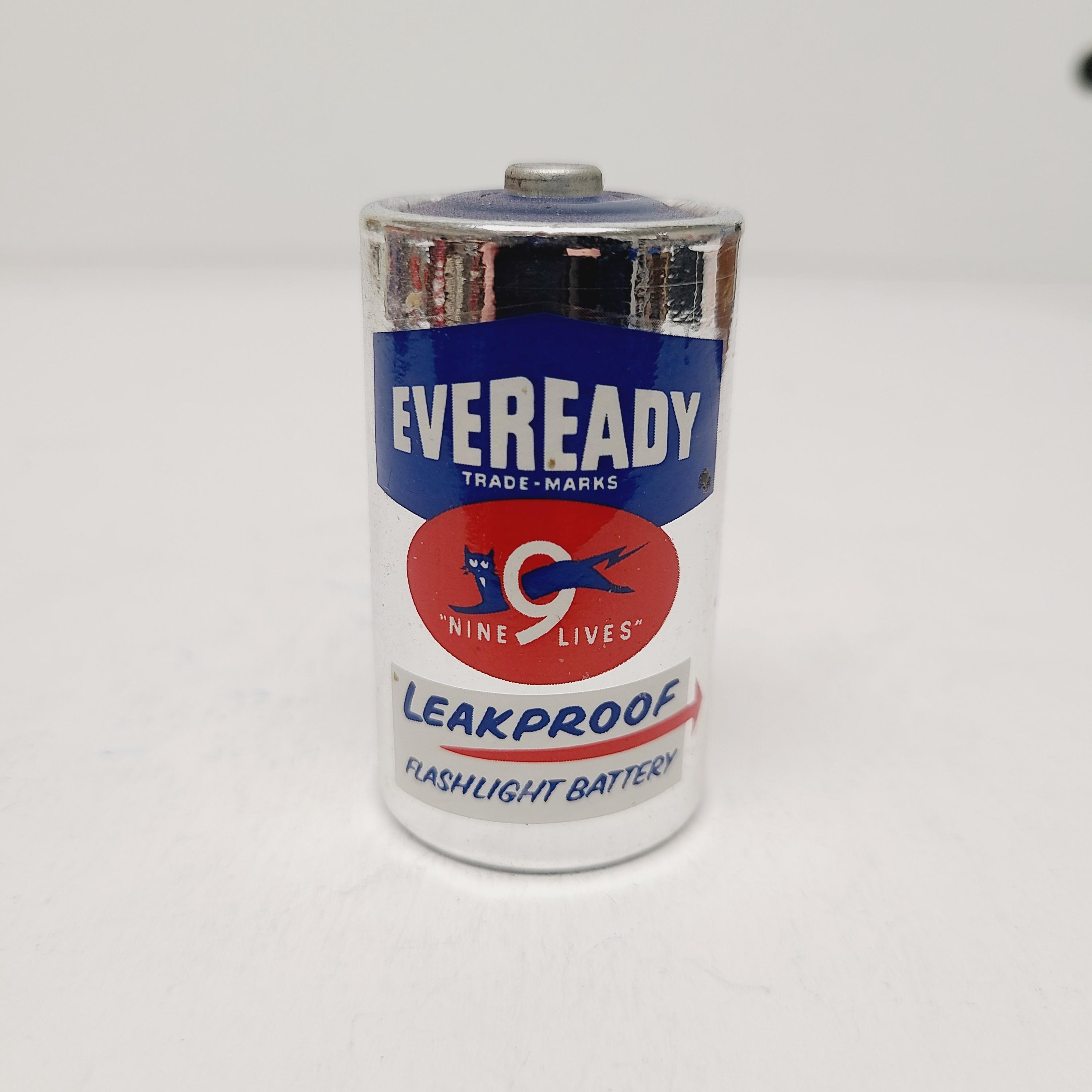 Vintage Eveready D Cell Battery: Black Cat 9 Lives, 1960s .20 Cent