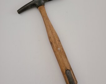 Vintage 1950's Waterston's Detroit steel head upholstery tack hammer #42 (353), nice condition with original handle and claw tack remover