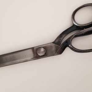 Wiss Inlaid Industrial Shears, 9 inch, Bent