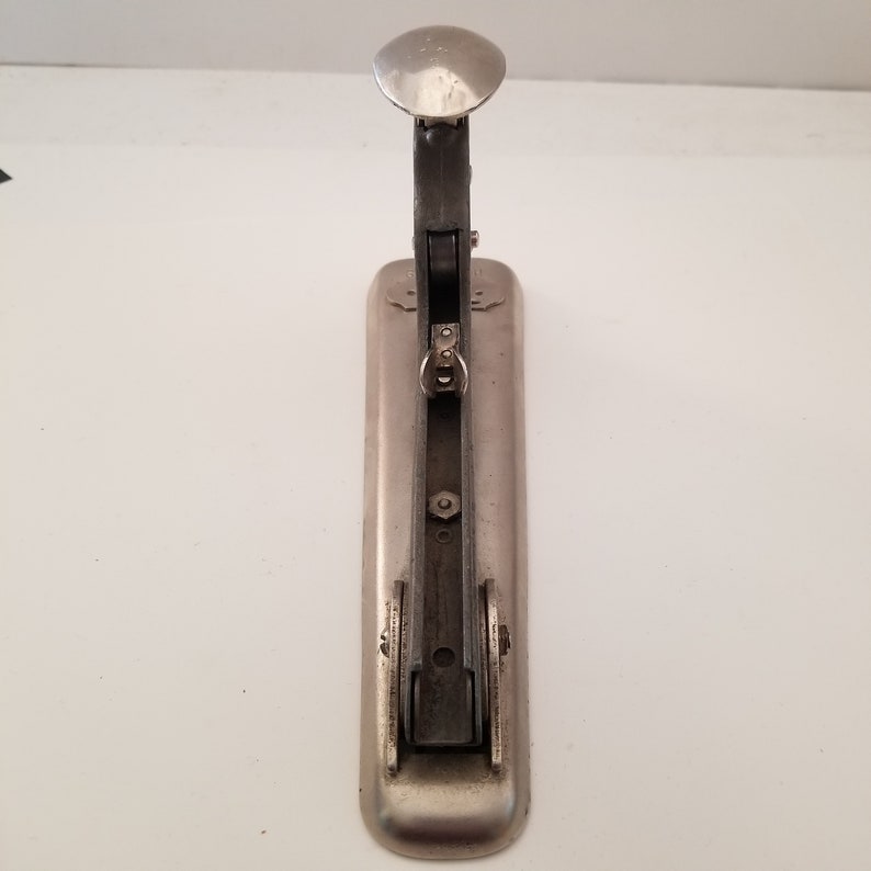 Eldon Rounded Stapler Vintage Circa Late 1940's Hotchkiss No.5 Standard 1/2