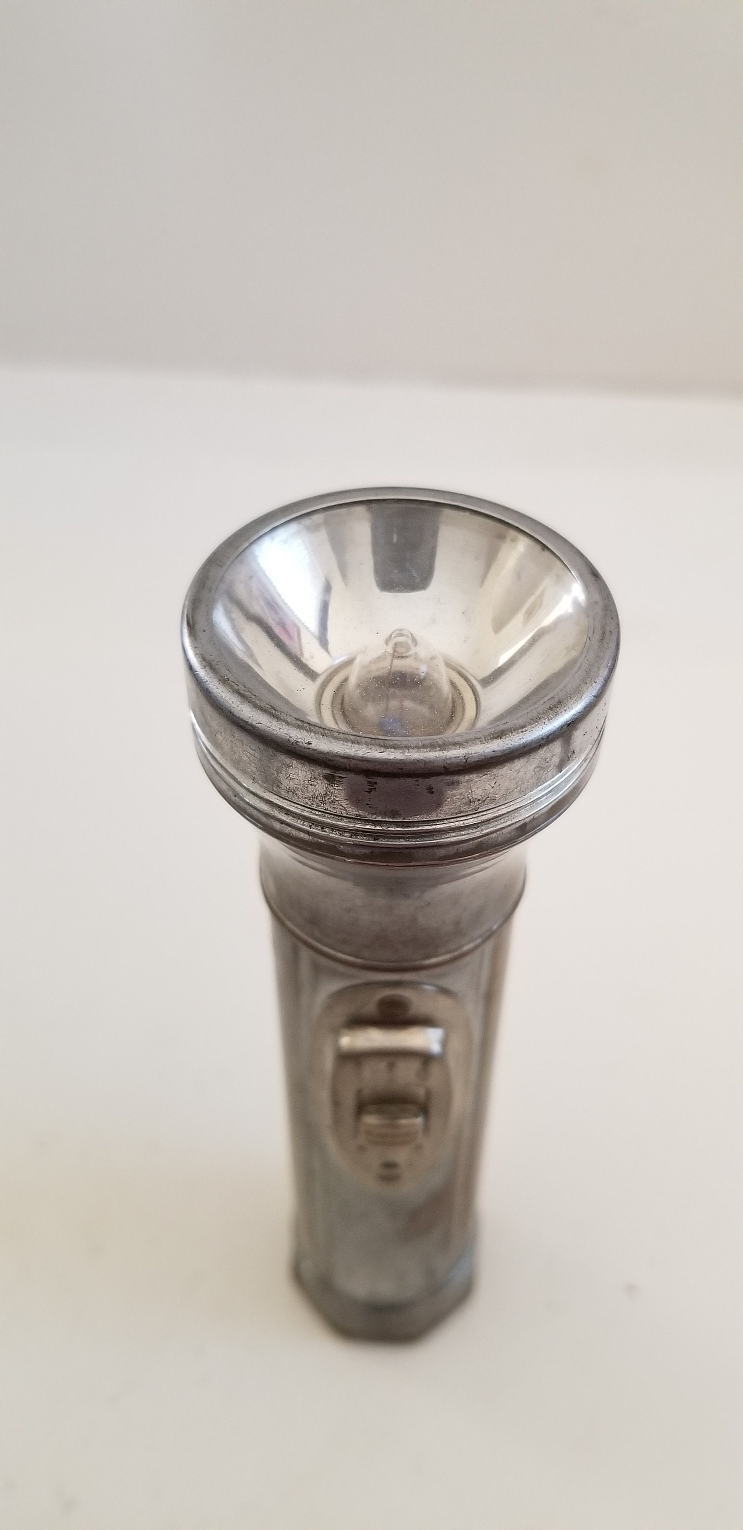 Lampe De Poche Vintage USA LITE Années 50 - Métal Chromé - Longueur 14 Pouces - Fonctionne - USA