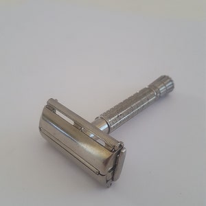 Vintage Gillette Tech Safety Razor: Mid-Century Grooming (1957)