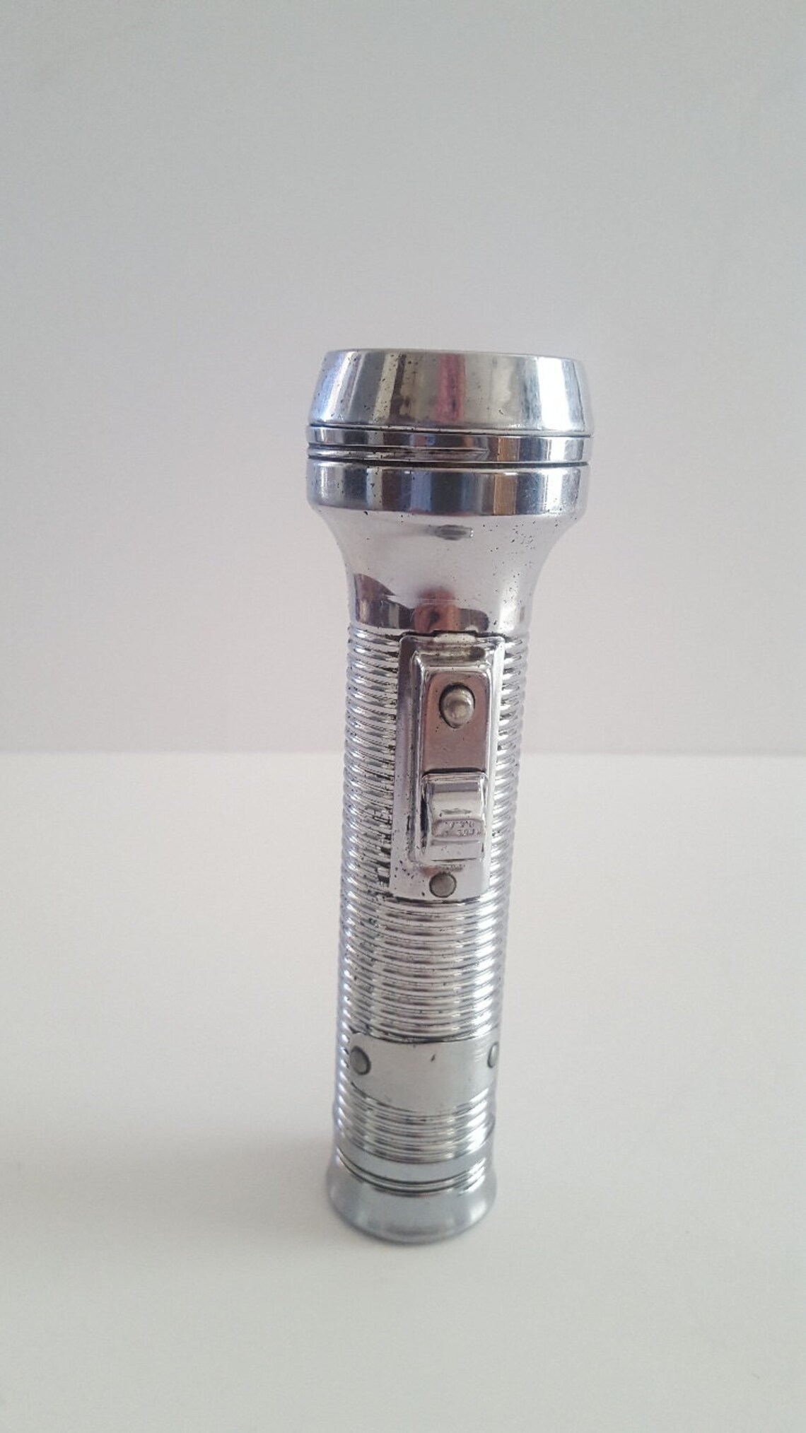 Lampe lanterne de camping fluorescente vintage années 70 verte Ray-O