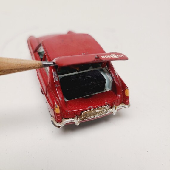 Vintage C1967-69 Corgi Toys MG GT Coupe With Luggage and People - Etsy