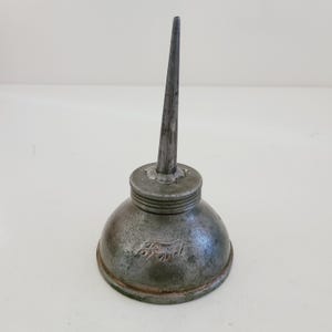 Antique Circa 1920's Ford Motor Co Script Thumb Oil Can, Solder