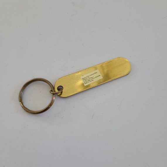 SpottedDog1 Vintage 1980's Plated Novelty Brass Key Fob Life's A Beach. Keyring Shows Signs of Use