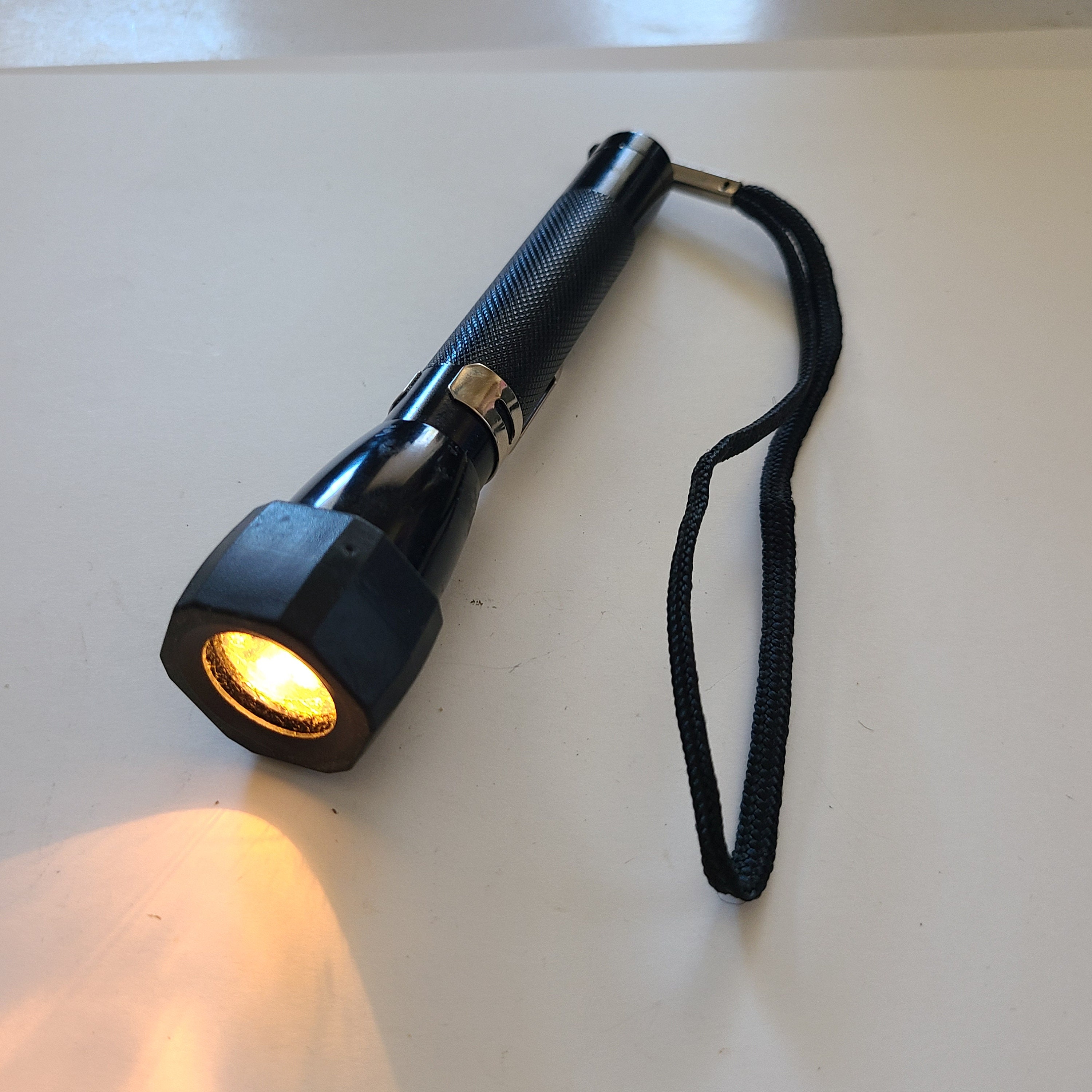 Vintage Mini Maglite Flashlight: 1990s Aluminum With Sheath - Etsy
