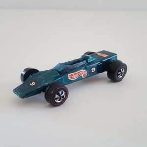 Vintage 1970 Redlines Hot Wheels Lotus Turbine, aqua with excellent decals well placed, light paint wear