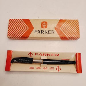 Vintage circa 1960&#39;s Parker &quot;45&quot; Gold fountain pen, dark blue barrel with stainless cap w gold clip,band,Made in USA, interesting read below