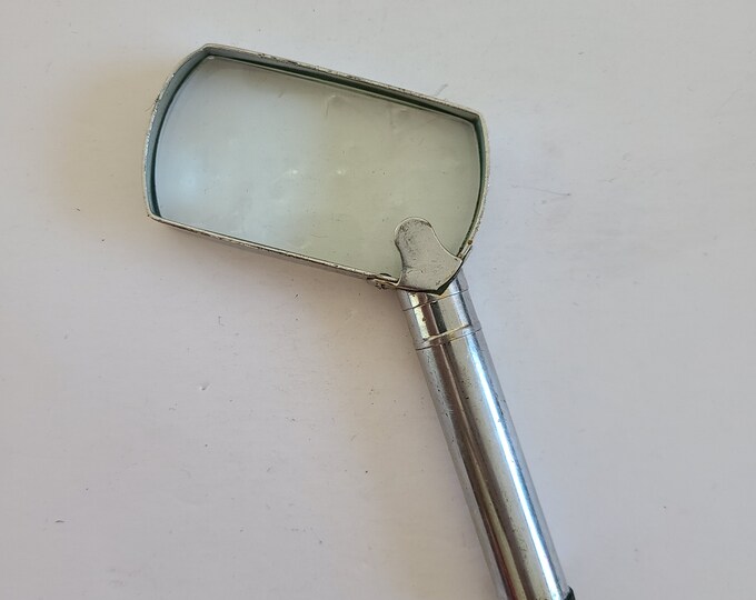 Vintage Circa 1960's Rectangular Reading Glass, Nonworking Lighted