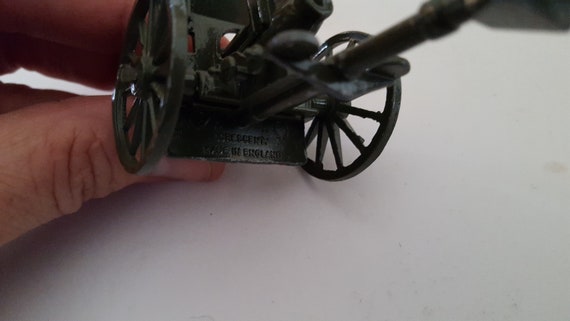 toy cannons that fire matchsticks