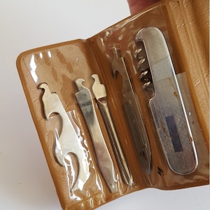 Vintage circa 1960&#39;s Richard&#39;s of Sheffield &quot;pocket&quot; tool kit wallet with interchangeable tools. Excellent condition