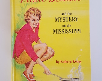 Vintage 1965 printing Trixie Belden No 15 The Mystery on the Mississippi by Kathryn Kenny, Whitman Publishing