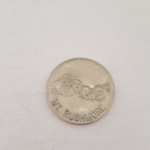 Vintage circa 1970&#39;s Good Luck Souvenir from the Black Hills of South Dakota features Mt. Rushmore