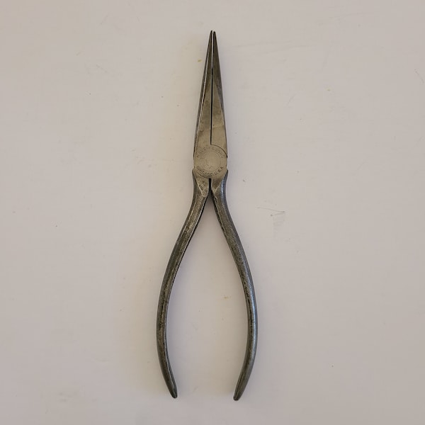 Vintage 1961 M.Klein & Son Tools No. 301-7 long needlenose pliers ,date code of 1961 (KNM), cleaned