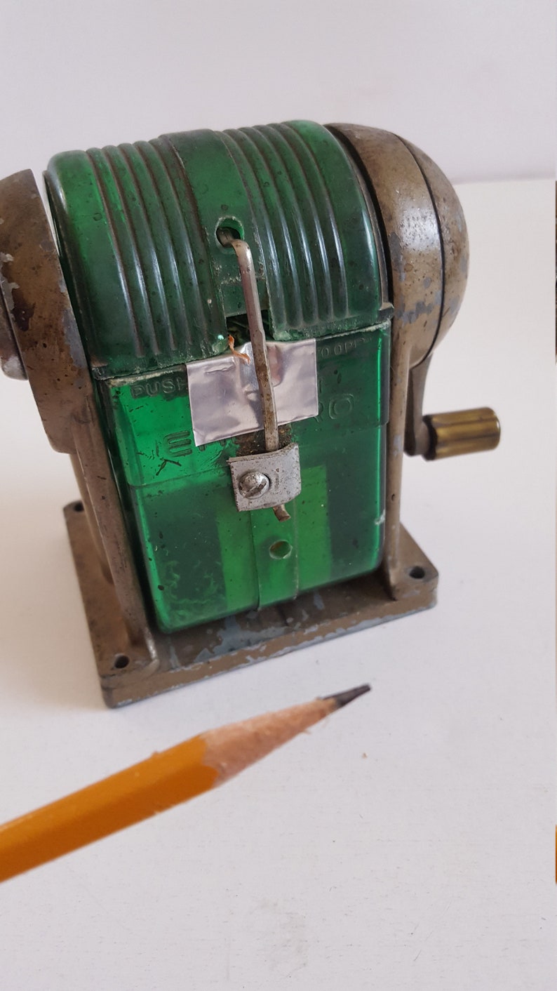 Vintage 1960's Dixon Enduro No. 20 Pencil Sharpener Green Etsy