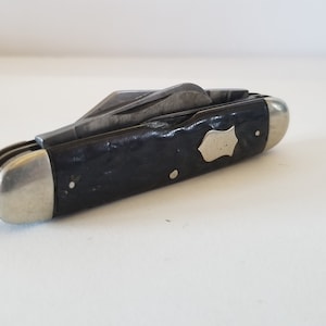 Vintage/antique 1912-1939 4 blade pocket knife, Made by Landers, Frary and Clark #00318 USA multi tool scout knife, used good condition
