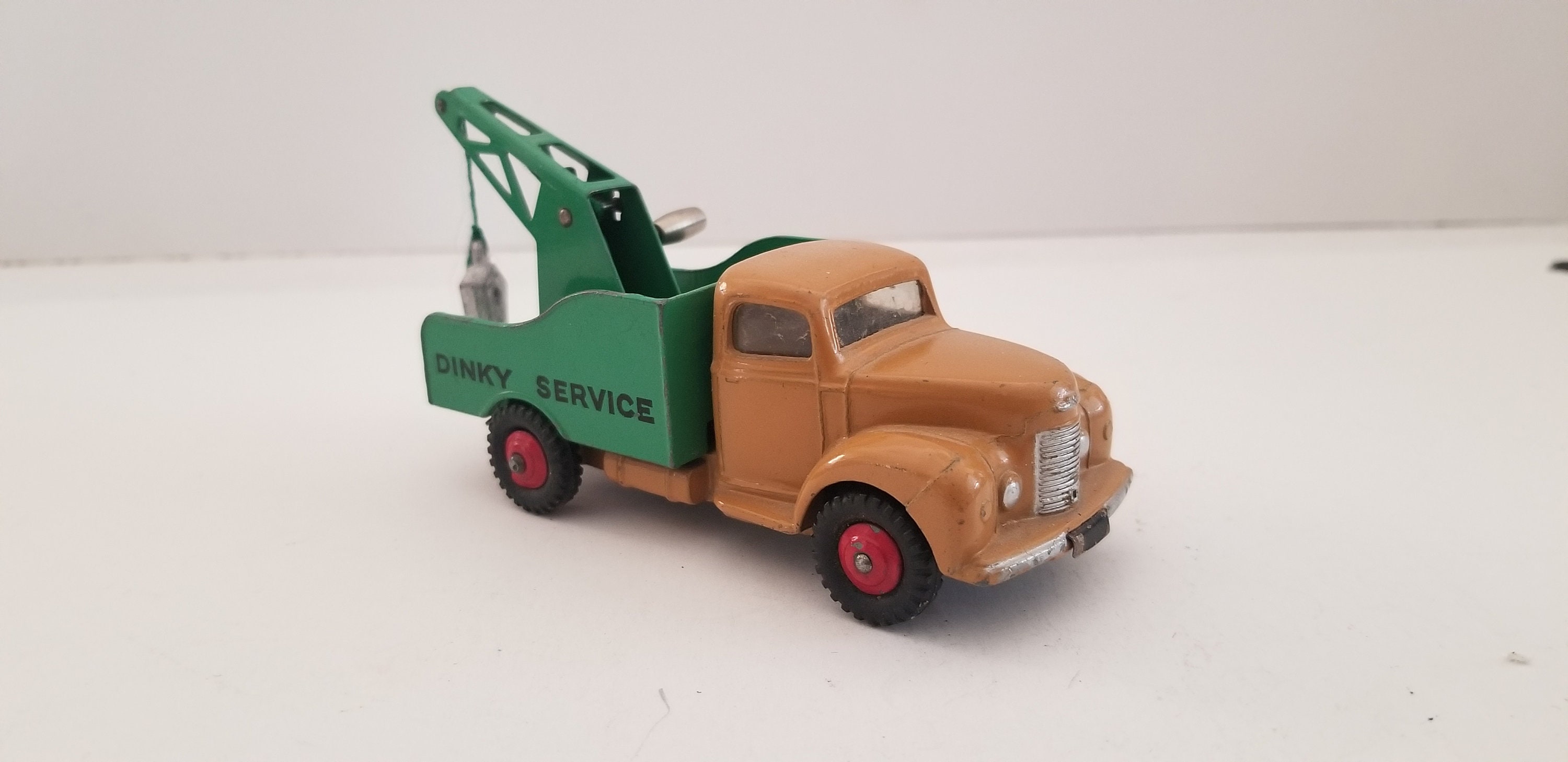 Vintage 1950's Dinky Toys #430 Commer, Dinky Service, Near Vintage 1950's Dinky Toys #430 Commer, Dinky Service, Near