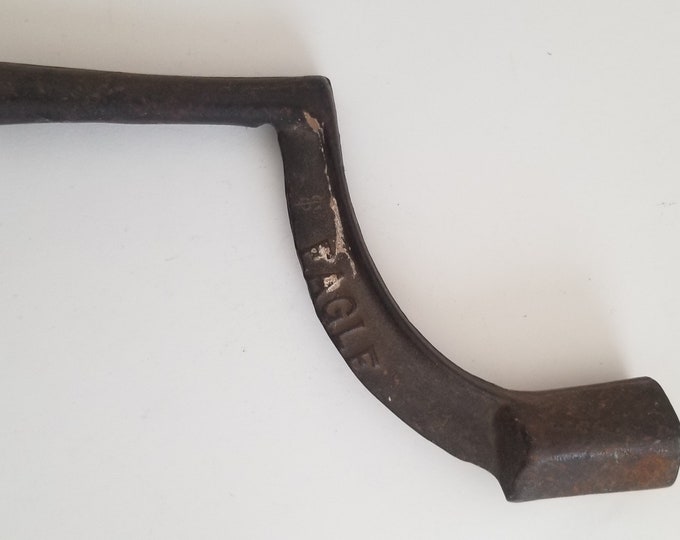 Antique Circa 1910's Hit/miss Engine Hand Crank, Cast Iron Marked Eagle