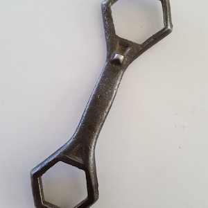 Steampunk Cogs Wall Hanger Wrench Hooks - Metal - Cast Iron Hat Rack