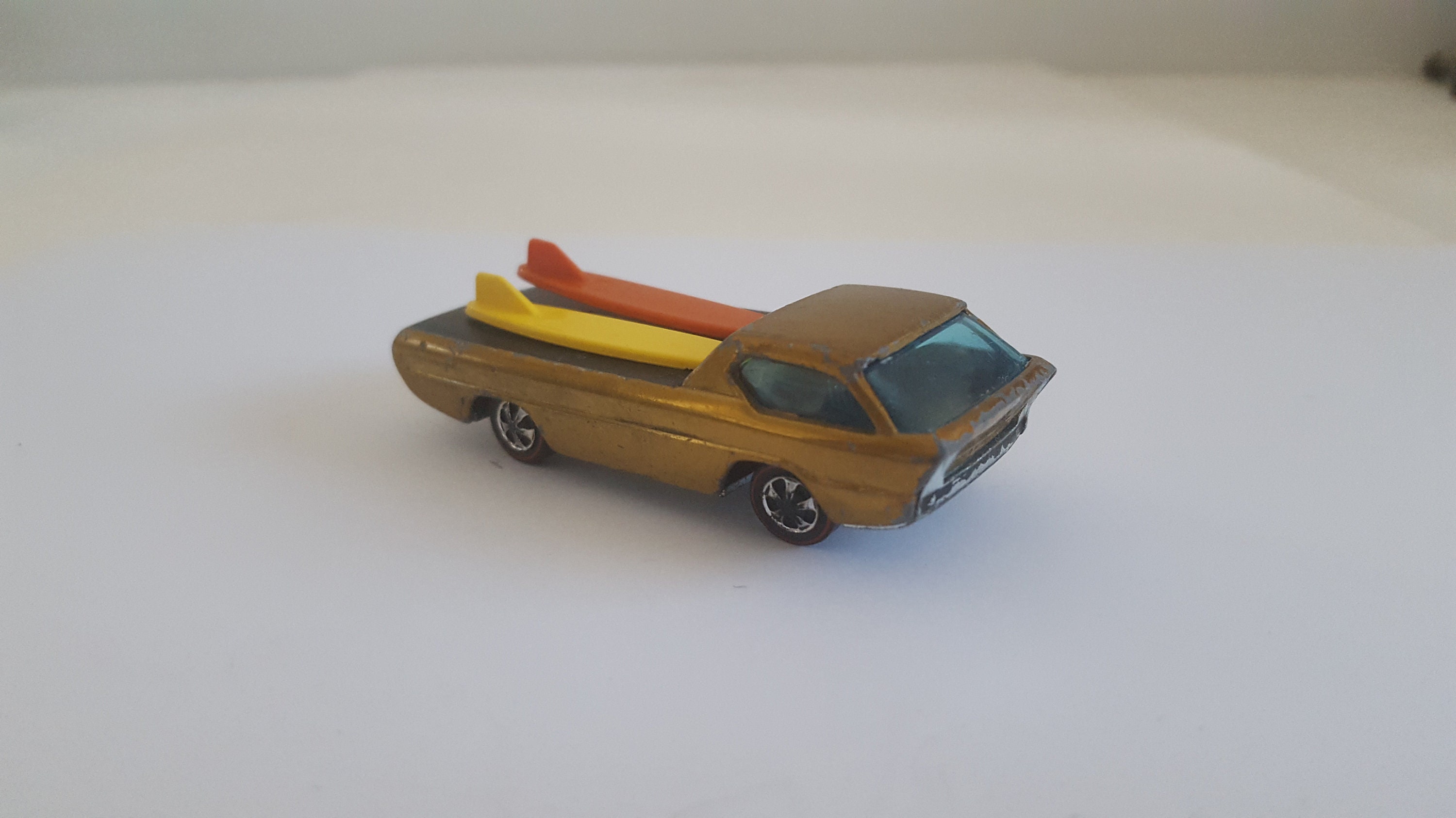 Vintage Redline Hot Wheels Deora Surf Wagon, Decent Gold Vintage Redline Hot Wheels Deora Surf Wagon, Decent Gold