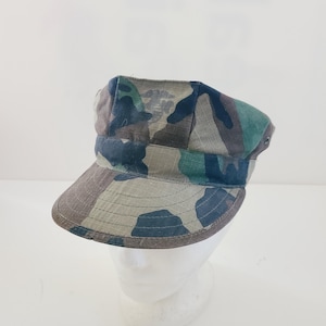 Vintage circa 1980&#39;s USMC BDU fatigue cap, used condition woodland pattern camouflage size &quot;Small&quot; good clean condition with screened EGA