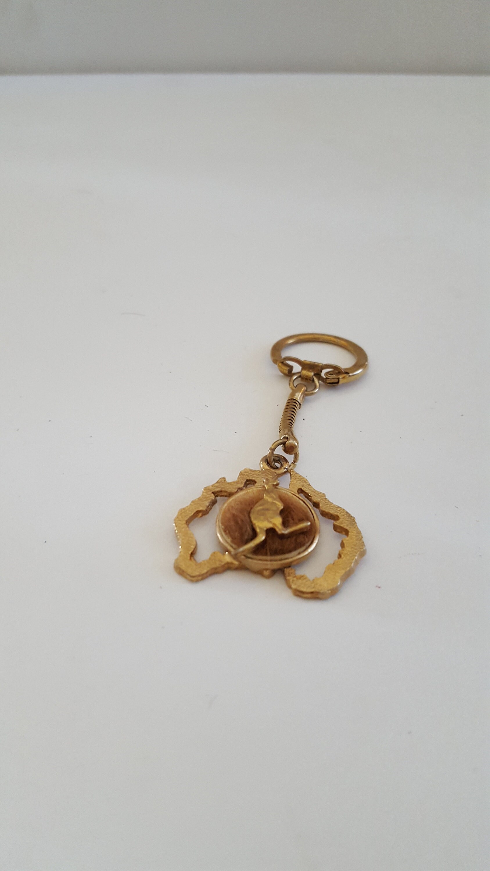 Vintage Circa 1960's Souvenir Keychain of Australia With a Kangaroo ...