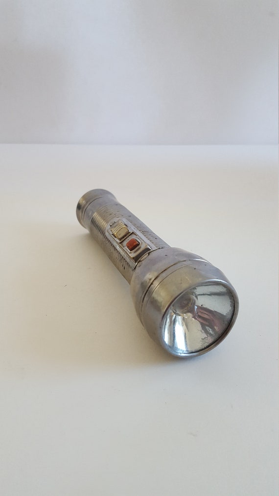 Kontoret Gooey straf Vintage 1960's baby Flashlight Take 2 C Cell - Etsy