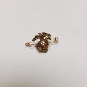 Vintage USMC Eagle Globe and Anchor Pin: Gold Brass Sweetheart Jewelry