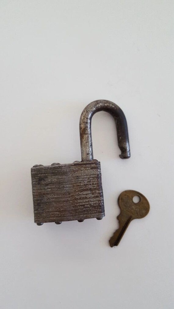 Vintage Circa 1940's Master Lock Co. No.1 Laminated Steel