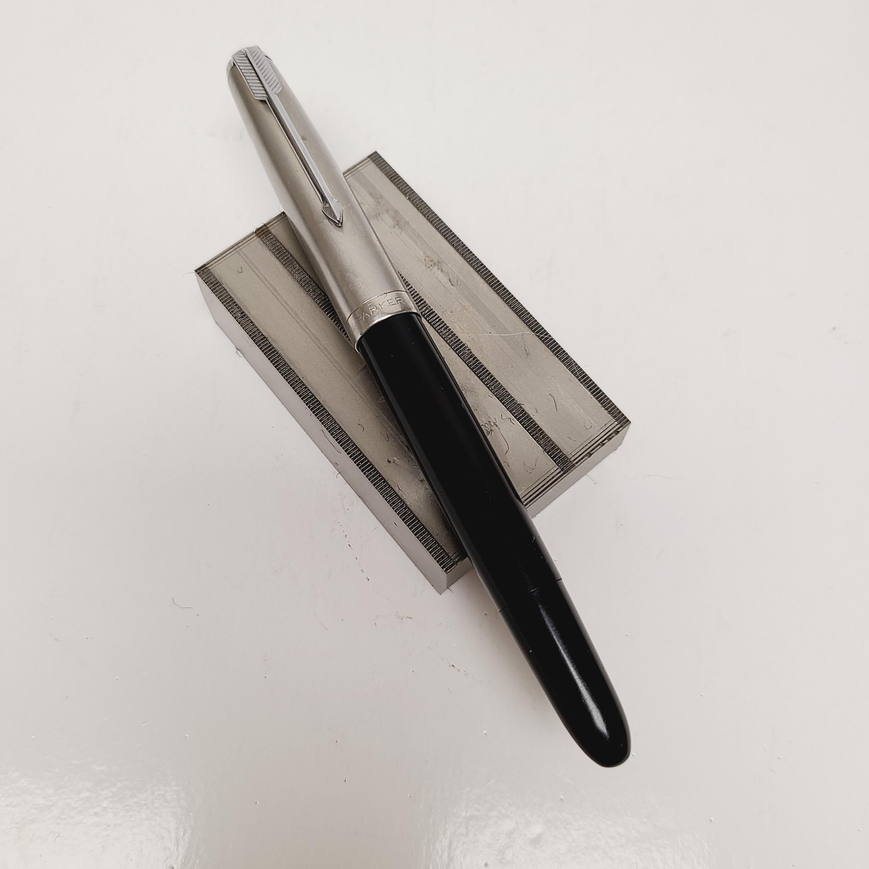 Vintage Parker 51 Vacumatic Fountain Pen: Black Barrel, Stainless Cap etched name