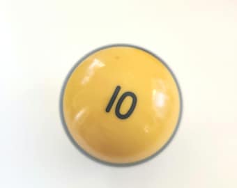 Vintage 1960&#39;s billiard ball, No. 10 pool ball good  condition discolored, standard size