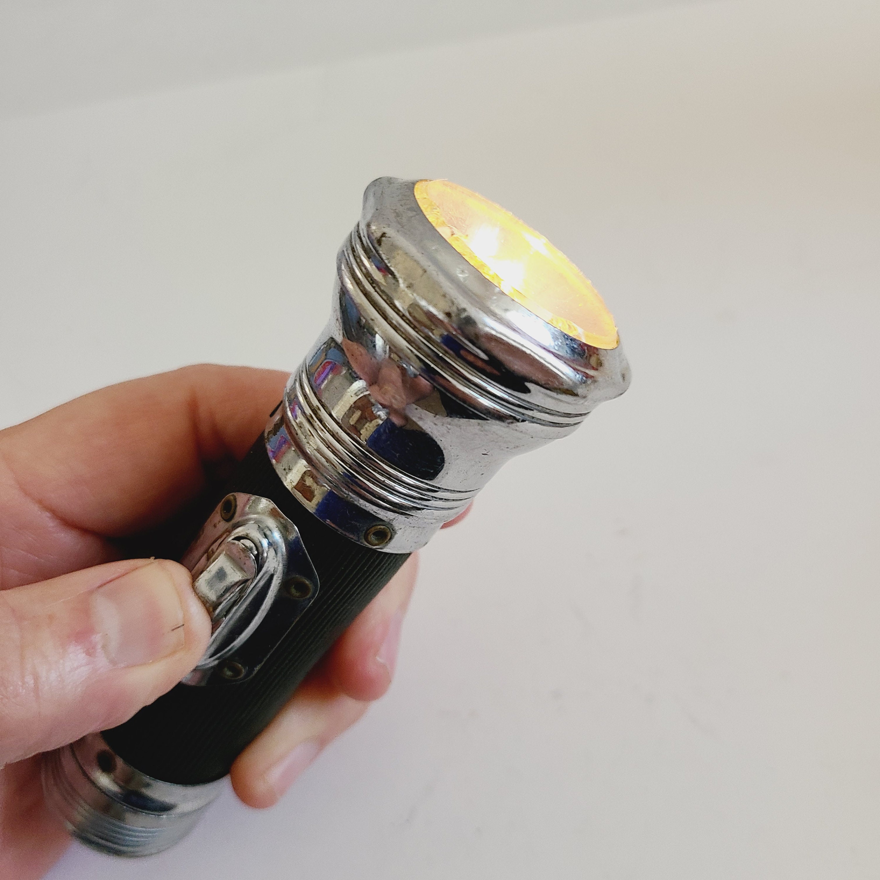Vintage Circa 1929 Bond 2 C Cell Flashlight, 4 Rivet Push