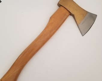 Vintage 1970's Hudson Bay style "Tomahawk" axe, clean head, not marked but nice condition ash handle