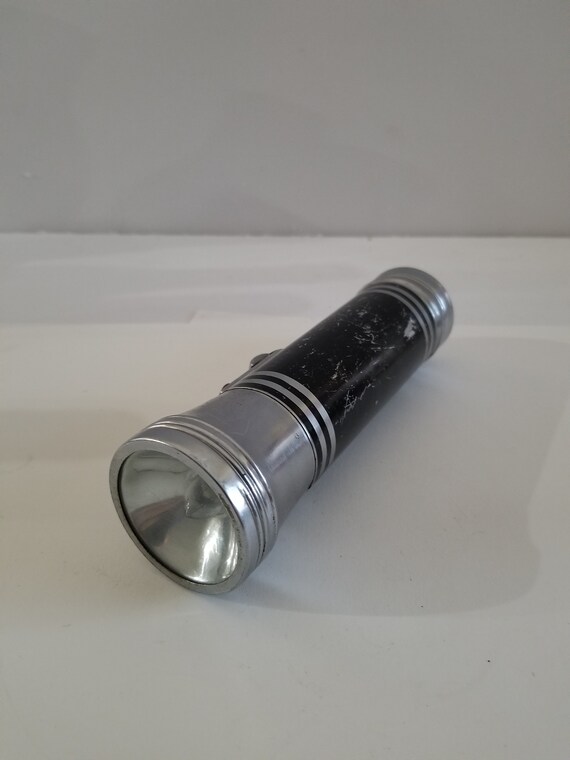 Button cell flashlight discount
