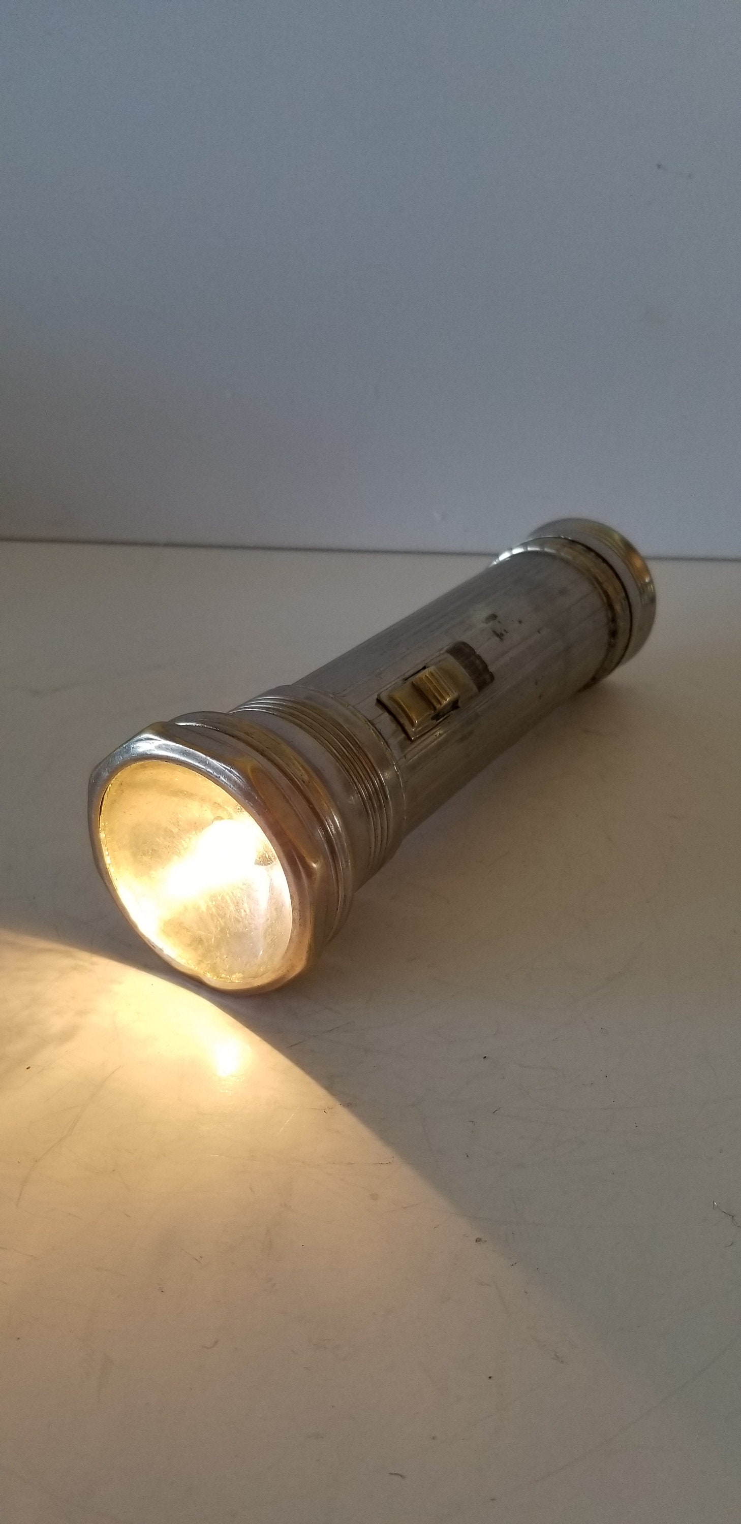 Lampe De Poche Vintage Ray-O-Vac Chromée 10 Pointe Rouge - Modèle Rare - Occasion