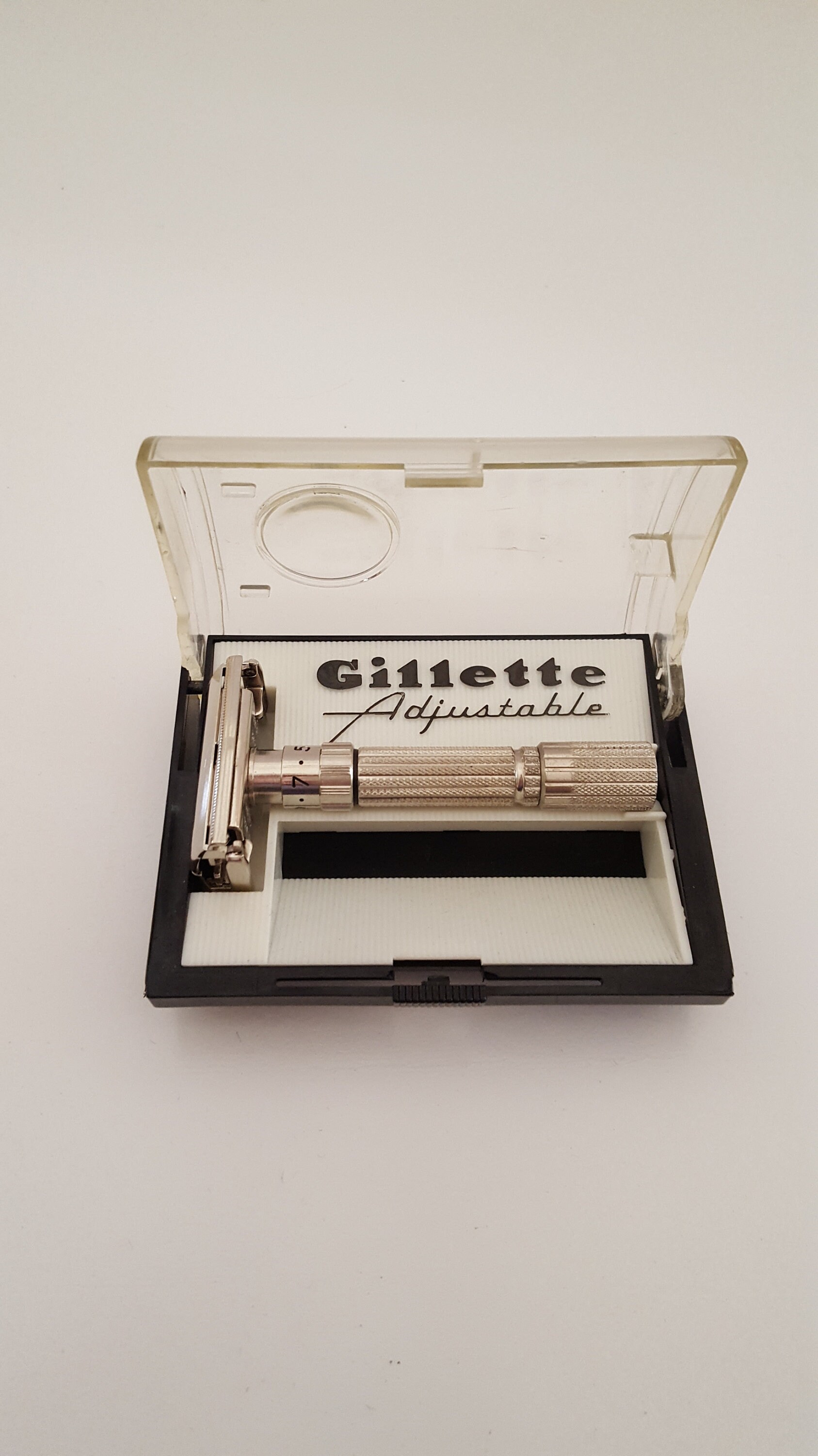 Vintage 1960 Gillette 195 Safety Razor 