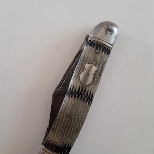 Vintage Imperial Cutlery Pocket Knife: 1946-1956, 3-Blade