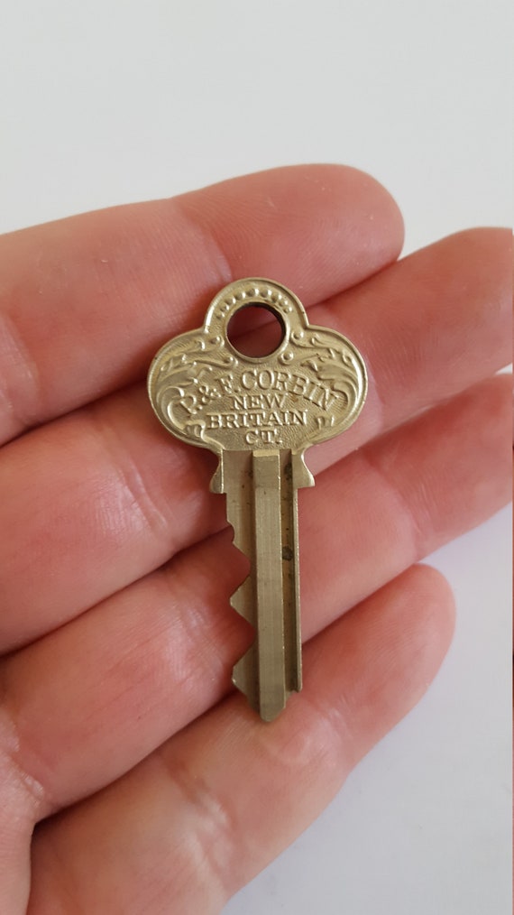 Collectibles Antique P&F Corbin Key Blanks Ornate NOS Lot Of 16 Tools